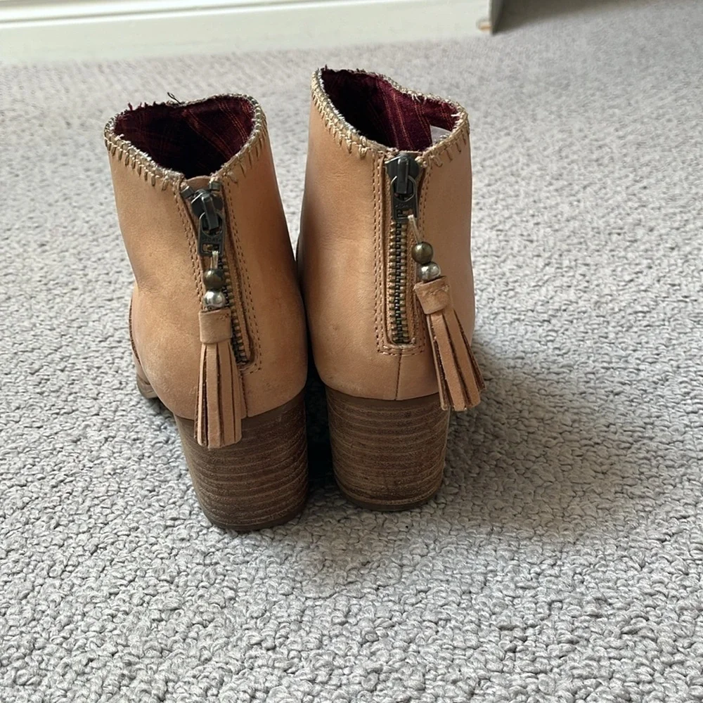 Toms Leila leather tan western bootie - Picture 4 of 9